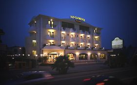 Hotel San Clemente  4*