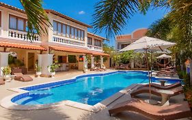 Hotel Villa Beija Flor  4*
