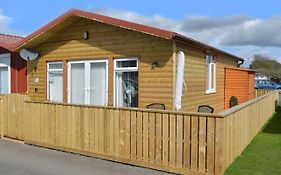 Lovely 3 Bed Chalet Bridlington Free Electric