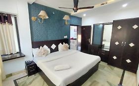 Hotel Laxman Resort Agra