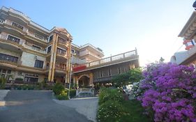 Chrysant Hotel & Resort