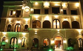 Hotel Pushap Palace Patiala India