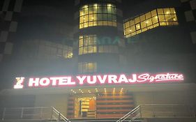 Hotel Yuvraj Signature