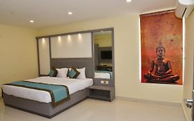 Hotel Tridev Grand Varanasi 3*