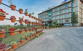 Hotel Chinar Srinagar 4*