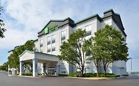 Holiday Inn Hotel & Suites Overland Park Conv Ctr