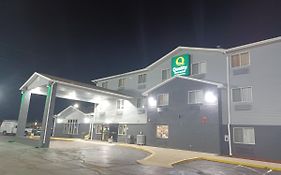Quality Inn And Suites Delaware Ohio