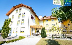 Hotel Bau Maribor 4*