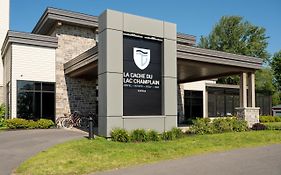 Hotel La Cache Du Lac Champlain 4*