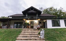 Casa Tirol Guest House