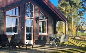 Lakeside Log Cabin Framby Udde Falun