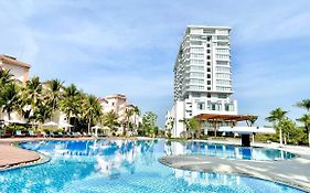 Long Thuan Hotel & Resort  4*