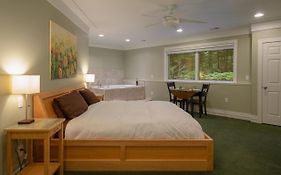 Pigeon Creek Inn - Adults Only Holland United States