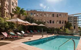 Holiday Inn Toulon City Centre 4*