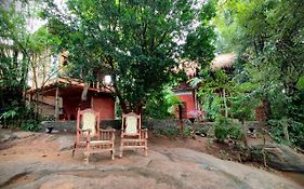 Sigiriya River Side Villa