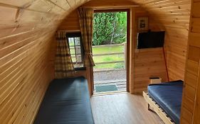 Glamping Hut - By The Way Campsite
