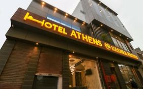 Hotel Athens Chandigarh 3*