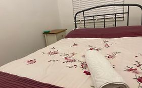 London Rooms With Free Parking 134