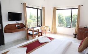 Seven Corbett Hotel Ramnagar (uttarakhand) 3* India