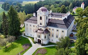 Schlosshotel Rosenau 4*
