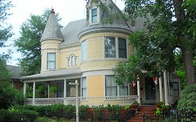 C.w. Worth House Bed And Breakfast Wilmington United States