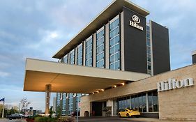 Hilton Toronto Airport Hotel And Suites