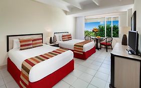 Hotel Grand Oasis Palm Cancun