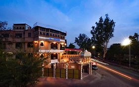 Hotel Empire Palace Udaipur