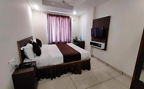 Hotel Golden Rays Udaipur 2*