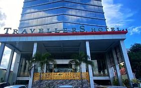 Hotel Travellers Phinisi Makassar 3*