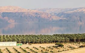 Charming Unit In Dead Sea