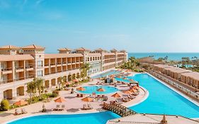 Coral Sea Beach Resort 4*