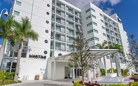 Tryp by Wyndham Fort Lauderdale Maritime Hotel