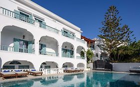 Armonia Hotel Santorini 3*