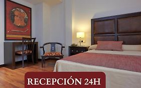 Hotel Las Cabañas  3*