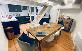 Spindrift Is A Beautiful Newly Refurbished Three Bedroom Private Family House Located On The Old Harbour And The Coastal Path In The Heart Of Beautiful Polperro
