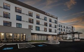 Courtyard By Marriott Conway