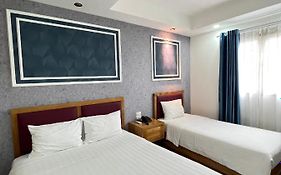 Holiday Suites Hotel & Spa Hanoi Vietnam