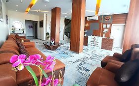 Grand Orchid Hotel Apartment