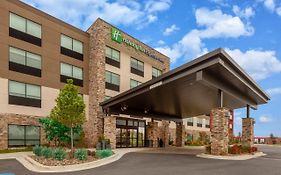 Holiday Inn Express And Suites Brunswick 3*