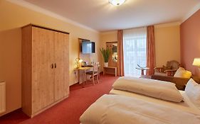 Hotel Gasthof Fellner  3*