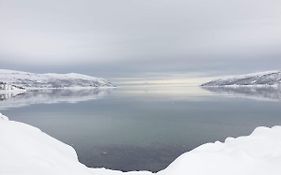 Olderfjord Turistsenter Russenes 3*