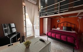 La Maestranza Apartment Rooms