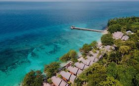 Tunamaya Beach & Spa Resort Tioman Island  4*