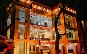 Hotel Amullya Lakshmanpur 3* India