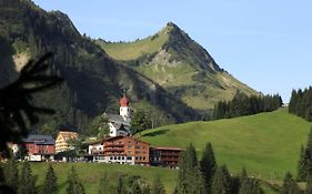 Alpenhotel Mittagspitze Damüls 4*