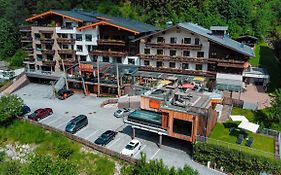 Thomsn-alpine Rock Hotel Saalbach 3* Österreich