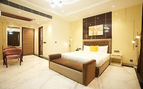 Lime Tree Hotel And Banquet Greater Noida 4*