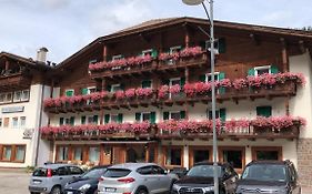 Hotel Rododendro Campitello di Fassa