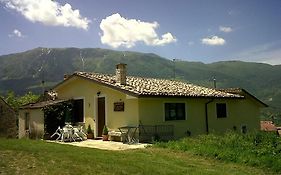 Agriturismo La Conca Bed And Breakfast
